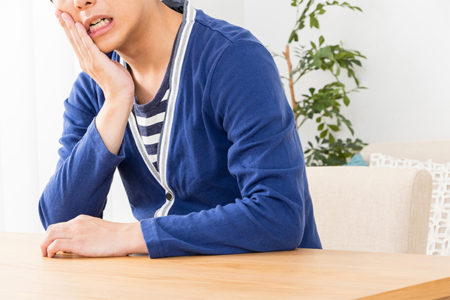 歯を抜けたまま放置していると…?